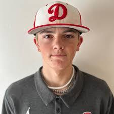 Jessica Lambson's Instagram, Twitter & Facebook