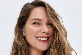 Svolta nel mondo dellhard, licona del porno femminista Erika Lust sbarca  su Pornhub