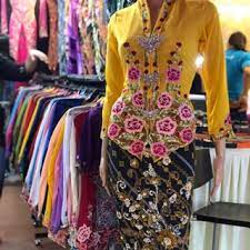 Design sulam kebaya nyonya melaka dengan aneka motif fauna & flora. Kebaya Nyonya Melaka Online Shop Shopee Malaysia