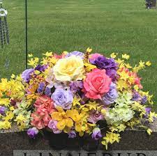 Pin By Mitzi Heath On Cemetary Flowers Memorial Flowers Cemetery Flowers Cemetary Decorations