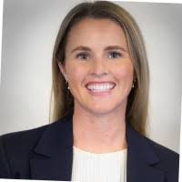 Elaine Lamm's Instagram, Twitter & Facebook