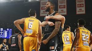 Melbourne united is playing next match on 13 jun 2021 against south east melbourne phoenix in nbl, playoffs. Nbl Finals Scores Melbourne United Vs Sydney Kings Results News Game 2 Shawn Long