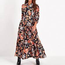 Les robes à imprimé vous rendent aussi jolie que pétillante, été comme hiver. La Robe Longue Tuileries Imprime Fleuri La Selection Parisienne