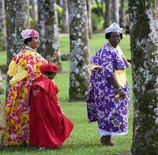Der film begleitet den medizinmann edge doekoe auf reisen im dschungel von suriname. Im Regenwald Suriname Liegt Das In Indonesien Oder Afrika Welt