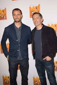 Passionné de comédie, il rêve d'une carrière dans le spectacle et décide, à 17 ans, de se donner les moyens de réussir. Dans L Intimite De Gad Elmaleh