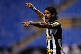 Jugadores que vistieron la camiseta del valencia y el madrid. Diretor Do Athletic Afirma Que Loco Abreu Disputara O Mineiro 2021 Pelo Clube De Sao Joao Del Rei Esportes Home