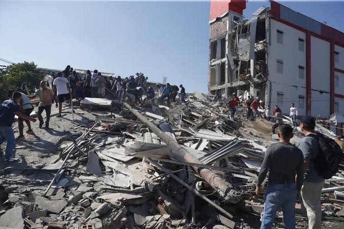 Terremoto en Colombia, en directo: muertos, heridos, desaparecidos, aeropuertos cerrados y última hora del seísmo hoy