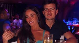 Harry maguire en fern hawkins zijn in 2011 getrouwd en hebben samen een dochtertje. Harry Maguire And Fern Hawkins