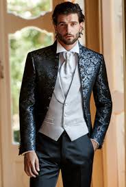 Usate stile barocco, vera pelle, colore marrone, rifiniture in legno noce, un posto a sedere : Ø­Ø§ÙØ© Ù„Ù†Ø§ Ø±Ø¯Ù‡Ø© Abito Damascato Uomo Natural Soap Directory Org