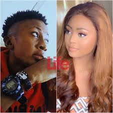 PEOPLE] Plus rien ne va entre Regina Daniels et son beau-fils Emzy Nwoko !  Ce dernier, de la même génération que l'actrice naija, pointe du doigt les  attitudes et la mauvaise influence