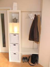 Hacken garderobe garderobe ikea garderobe flur ikea kleiderschrank hausflur dachboden ikea hack oder was der flur mit dem badezimmer zu tun hat! Pin Auf Furnishing Ideas Ikea Hacks