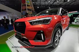 Mobil daihatsu rocky terbaru pertama kali diluncurkan di ajang tokyo motor show 2019. Rocky Jadi Mobil Cvt Pertama Daihatsu Di Indonesia