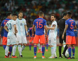 تخطى ليونيل ميسي غبرئيل باتيستوتا ليصبح صاحب اكبر عدد من الاهداف للمنتخب الارجنتيني بهدف سجله في مرمى الولايات المتحدة البلد المضيف لدورة كوبا امريكا. Ø¨Ø¯Ø§ÙŠØ© Ù…Ø®ÙŠØ¨Ø© Ù„Ù„Ø¢Ù…Ø§Ù„ Ù„Ù…ÙŠØ³ÙŠ ÙˆØ±ÙØ§Ù‚Ù‡ ÙÙŠ ÙƒÙˆØ¨Ø§ Ø£Ù…Ø±ÙŠÙƒØ§ Ø§Ù„Ø®Ù„ÙŠØ¬ Ø£ÙˆÙ†Ù„Ø§ÙŠÙ†