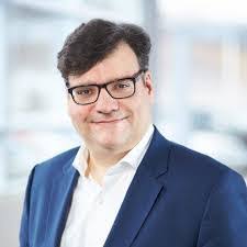 Naomi Malek's Instagram, Twitter & Facebook