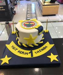 Fenerbahce Taraftarpastasi Cikolatalipasta Pasta Cakepops Pastry Surprizdogumgunu Cikolatali Pasta Pasta Dogum Gunu