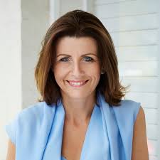 🚀 FREE Webinar: Empowering Women: The art of managing menopause and work  🚀 Join us for our Women in Business webinar, “Empowering Women: The art of  managing menopause and work🚀,” featuring Lawyer,