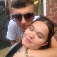 I'm looking for someone that is able to offer embroidery of my own designs  onto a top I have please, if anyone has any recommendations? I'm also  looking for these designs in