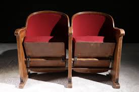 Met een goede film en bak popcorn zit je zomaar op de beste rij in je eigen bioscoop! De Huiszwaluw On Twitter Belgische Vintage Bioscoopstoelen Jarentwintig 20s Twoseater Cinemachairs Theatrechairs Belgium Forsale Tekoop 175 Https T Co 7andlqqsk5 Https T Co 3xdiigtb61