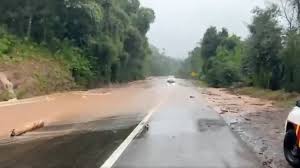 BR-386RS está bloqueada de Marques de Souza a Pouso Novo. - Estradas