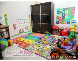 Order jam 10 pagi, sehari kemudian mainan sampai. Supercutemummy