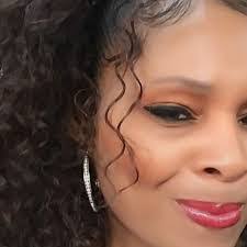 Sonia Downey's Instagram, Twitter & Facebook