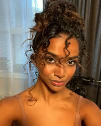 Mallory Archer (@malloryarchermakeup) • Instagram photos and videos