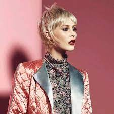 Whether you're a white, black, latino, or asian guy, the taper fade haircut is a warm and attractive hairdo for men. Chic Mullets Behindthechair Com Womens Hairstyles Older Women Hairstyles Short Hair Styles