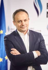 A fost reales ca președinte al academiei de științe din moldova la data de 21 februarie 2008. Andrian Candu Wikipedia