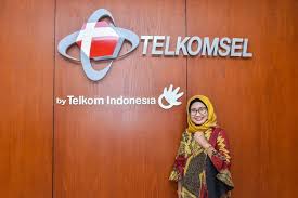 The company currently has 122 million subscribers. Emma Sri Martini Diangkat Jadi Dirut Telkomsel