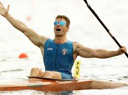 Campione e medaglia olimpica, appassionato amante dello sport sottosegretario ai. Cgeszfoedwxlqm