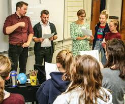 Though you'll notice that i didn't use a schwa when i pronounced them just now. Exchange Students Help Del Val Choir Pronounce German Lyrics Just Right Nj Com