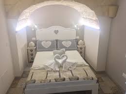 Dimora bedroom set dresser white atmosphere ideas king sets black with mirror furniture dressers queen panel bed replacement s catalina and french package apppie org. Dimora Altomare Locazione Turistica Suite White Updated 2021 Tripadvisor Polignano A Mare Vacation Rental