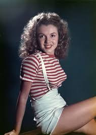 To bette, dancers led a glamorous life, but then she discovered the stage, and gave up. 13 Famous Blondes Without Their Blonde Hair