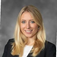 Deanna Gilliam's Instagram, Twitter & Facebook