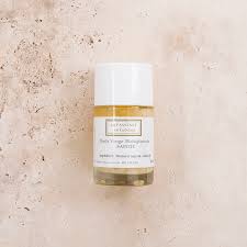 6 Ingredients Pour Booster La Repousse De Vos Cheveux Oleassence En Luberon