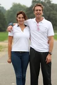 Sarah jane thomas (born 5 june 1952) is a british actress, born in london, probably best known for her television appearances as enid simmons in worzel gummidge (1980). Actress Sarah Parish To Throw Music Festival For Southampton Children S Hospital Unit Daily Echo