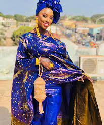 Cc les tatas je suis de retour ya des jolis bazin encore inh. Mali Bazin Vip Modele Facebook