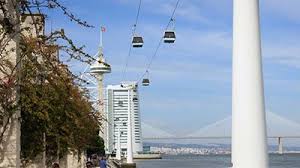 Na inauguração da ponte foi servida uma feijoada que teve direito a inscrição no guinness world records. Ponte Vasco Da Gamain Lissabon
