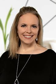 Sandi Ramsey's Instagram, Twitter & Facebook