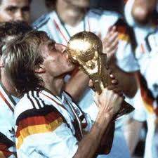 Polémica en el bar jurgen klinsmann (2016). Jurgen Klinsmann Home Facebook