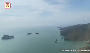 Pakej percutian langkawi no 108, taman delima, d'houz langkawi homestay taman rima emas. Splash Out Langkawi Taman Tema Air Pertama Di Langkawi