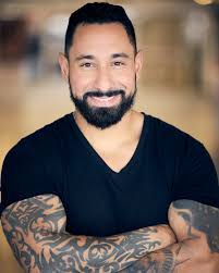 Jesse Aponte's Instagram, Twitter & Facebook