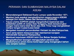 Malaysia telah mendapat bantuan daripada bank dunia untuk menjayakan rancangan felda, aktiviti pembangunan sosial dan membangunkan prasarana pendidikan dan penyelidikan. Latar Belakang Dasar Luar Negara Ppt Download