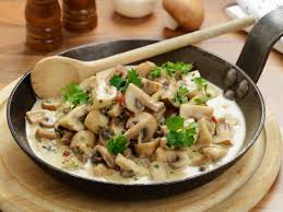 Rahm Champignons So Werden Sie Richtig Lecker Lecker Rezepte Champignonsauce Rezept Lecker