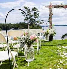 72 Gorgeous And Relaxed Lake Wedding Ideas Lake Wedding Decorations Diy Wedding Decorations Outdoor Wedding Decorations