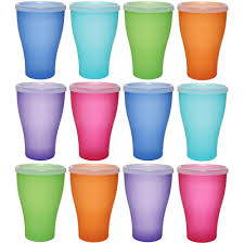 Dal bicchiere in plastica per l'acqua a partire da 10.000 pezzi è possibile stampare i bicchieri anche a più colori. Idea Station Neo Bicchieri Plastica Con Coperchio Da Usare Ovunque Negozishop Blog Novita E Curiosita Dal Mondo Shopping