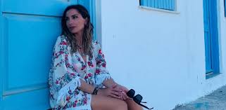 In fact, i have always wanted to see this ancient country with rich history, wonderful mild climate and picturesque nature. Despoina Bandh Erxetai Sto Open To Ananewmeno My Greece E8nos