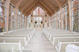 Jon Becky Are Married Tarp Chapel Wedding Broken Arrow Ok Chapel Wedding Wedding Venues Church Glass Chapel