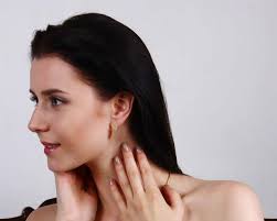 Buy Tara Diamond Earrings In Gold