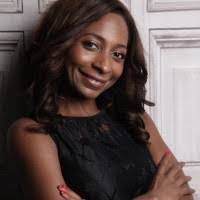 Candice Hutton's Instagram, Twitter & Facebook